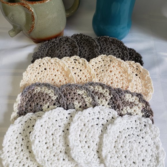 💄 Facial Cleansing Pad Scrubby Reusable 💄 2/$12 - Picture 3 of 3